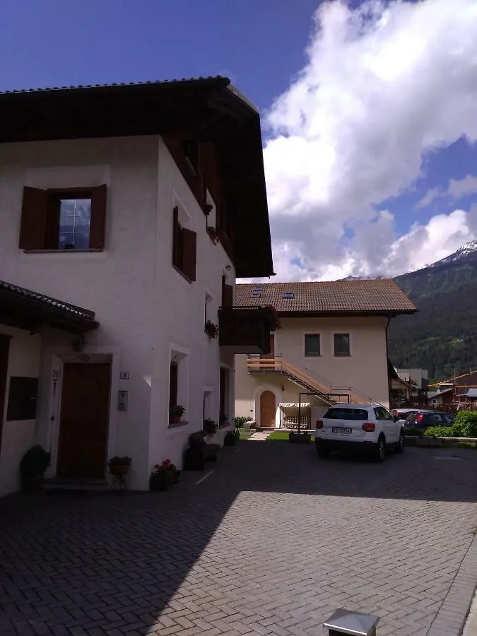 Casa Dello Sciatore Villa Bormio 0*,